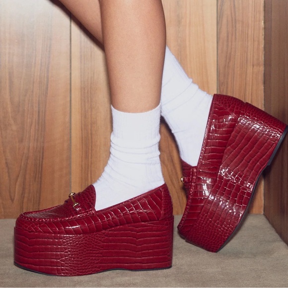 Steve Madden Shoes - NEW Steve Madden Red Crocodile Embossed Metal Strap High Platform Loafers 7.5